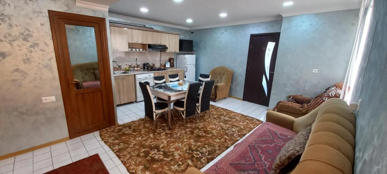 Dream House & Hostel Sevan Luaran gambar