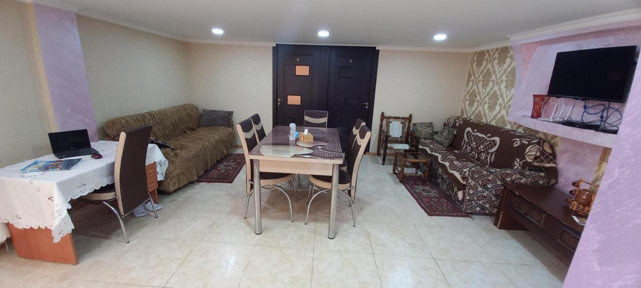 Dream House & Hostel Sevan Luaran gambar