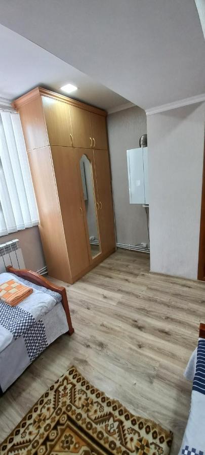 Dream House & Hostel Sevan Luaran gambar