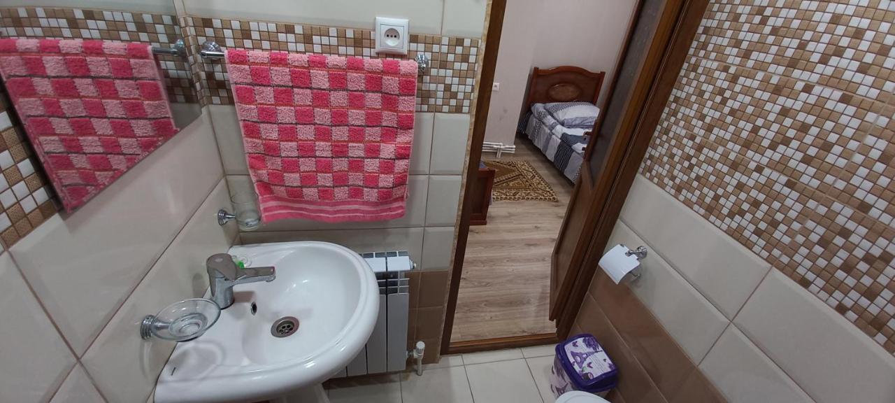 Dream House & Hostel Sevan Luaran gambar