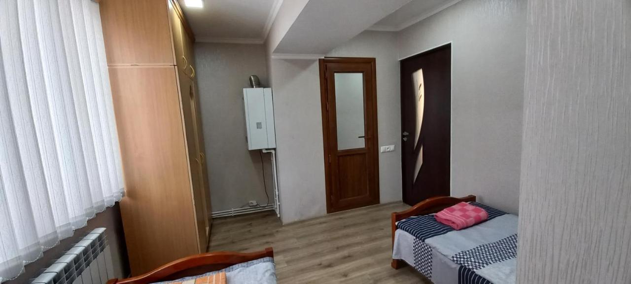 Dream House & Hostel Sevan Luaran gambar