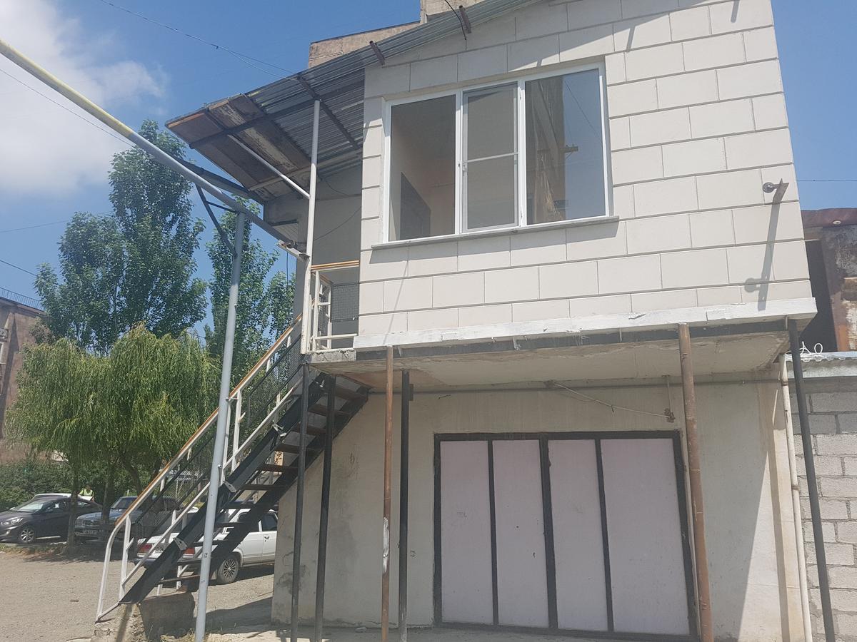 Dream House & Hostel Sevan Luaran gambar